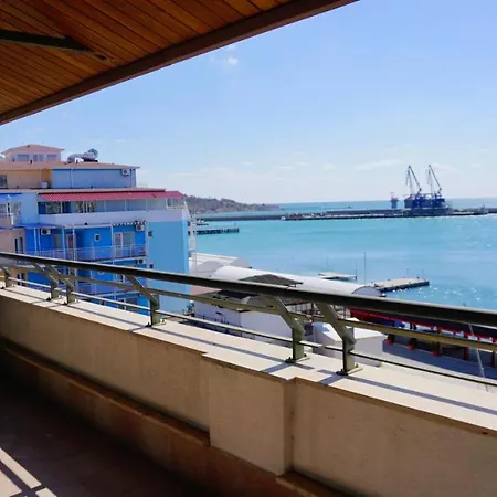 Marina - апартамент марина * Balchik