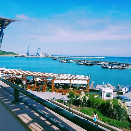 Marina - апартамент марина Balchik